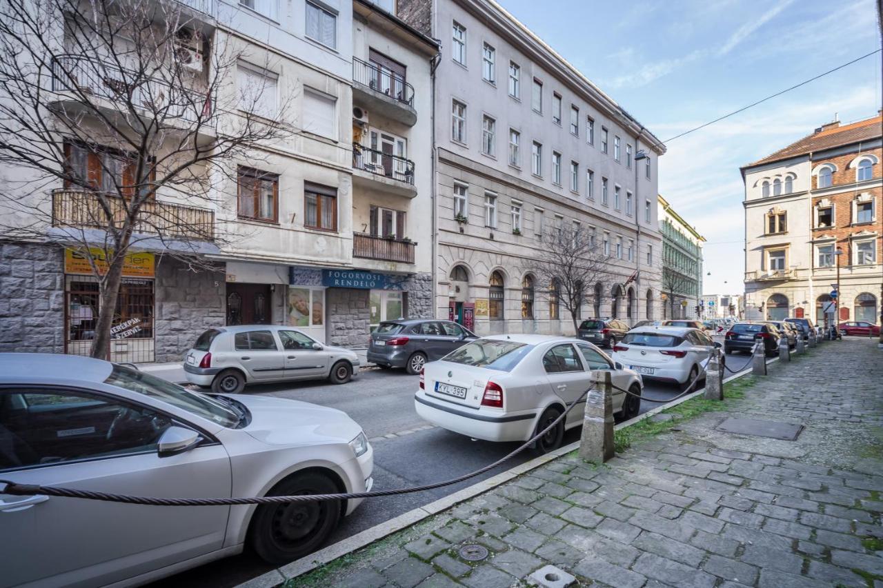 Bpr Blue Paradise Apartment With A/C Budapest Esterno foto