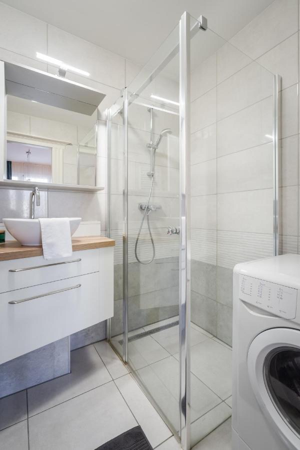 Bpr Blue Paradise Apartment With A/C Budapest Esterno foto