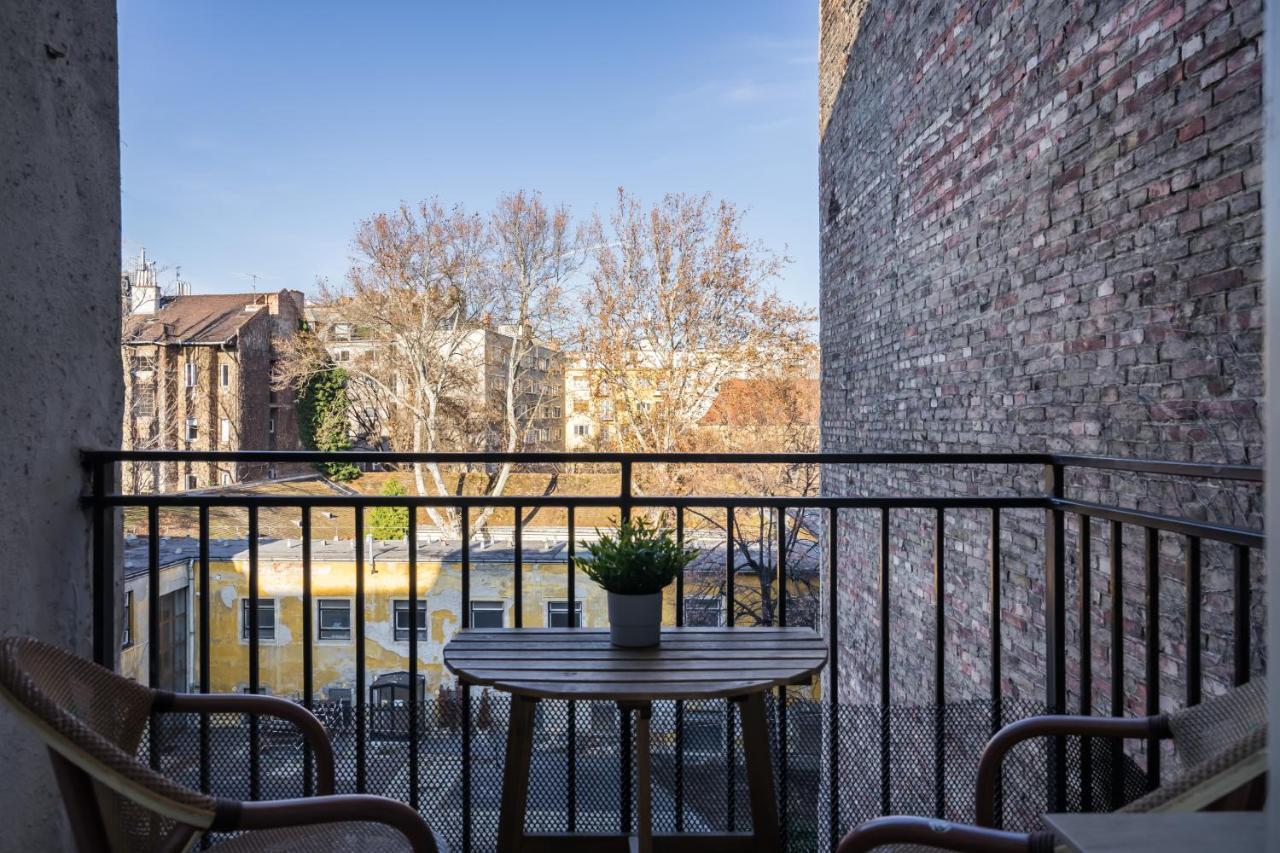 Bpr Blue Paradise Apartment With A/C Budapest Esterno foto